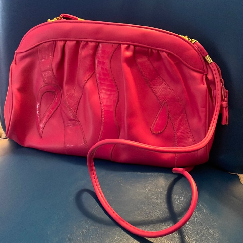 “Barbie” color pink purse. Like new.